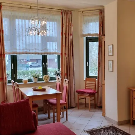 Apartment Laura - 42-02 Kuehlungsborn